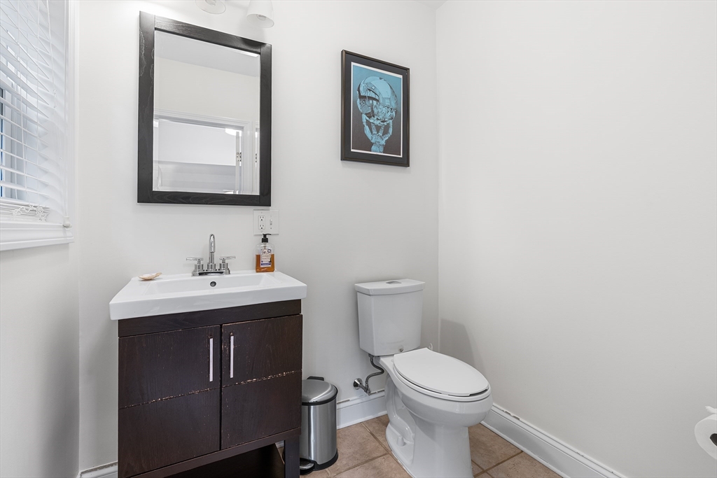 9 Lisbeth St # 9