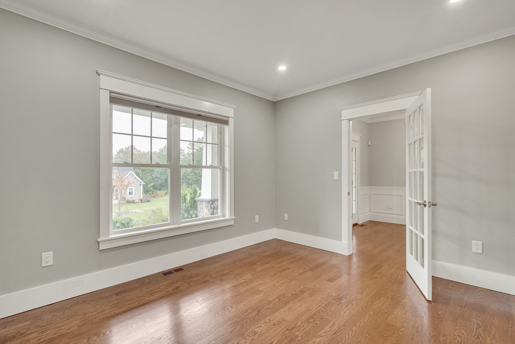 48 Perry Rd