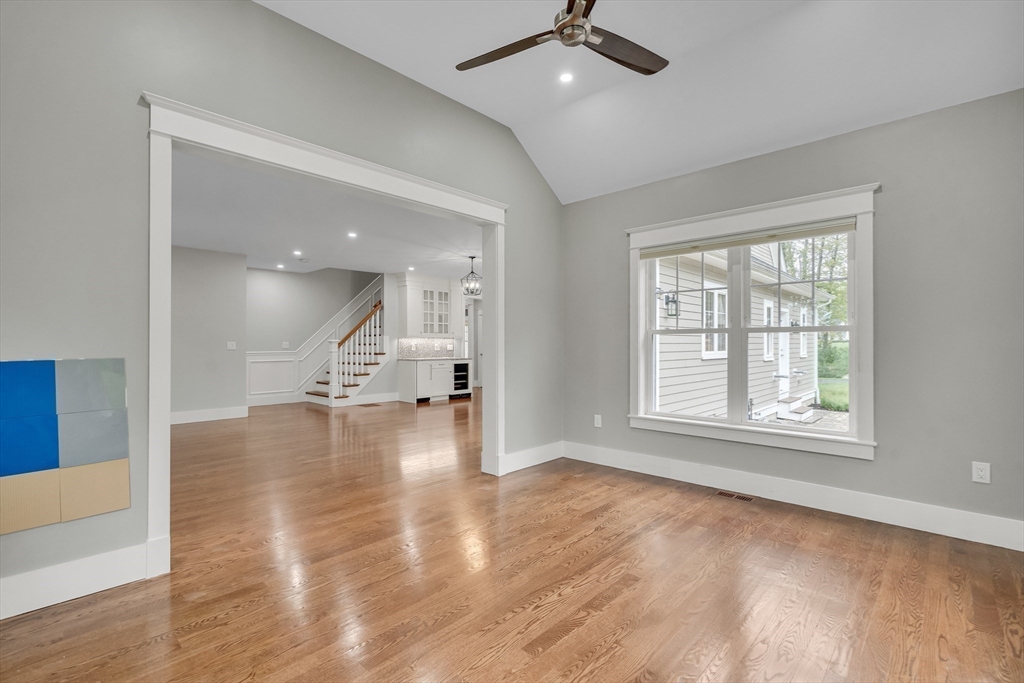 48 Perry Rd