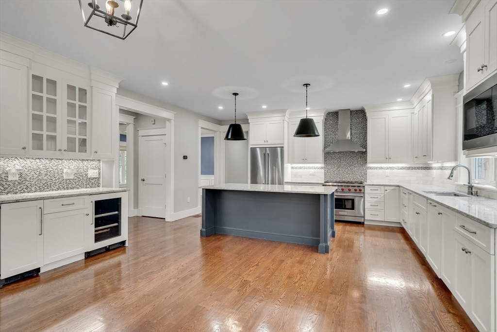 48 Perry Rd