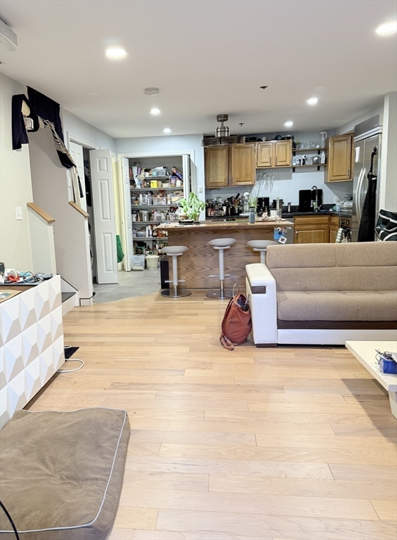 150 Staniford St # 207