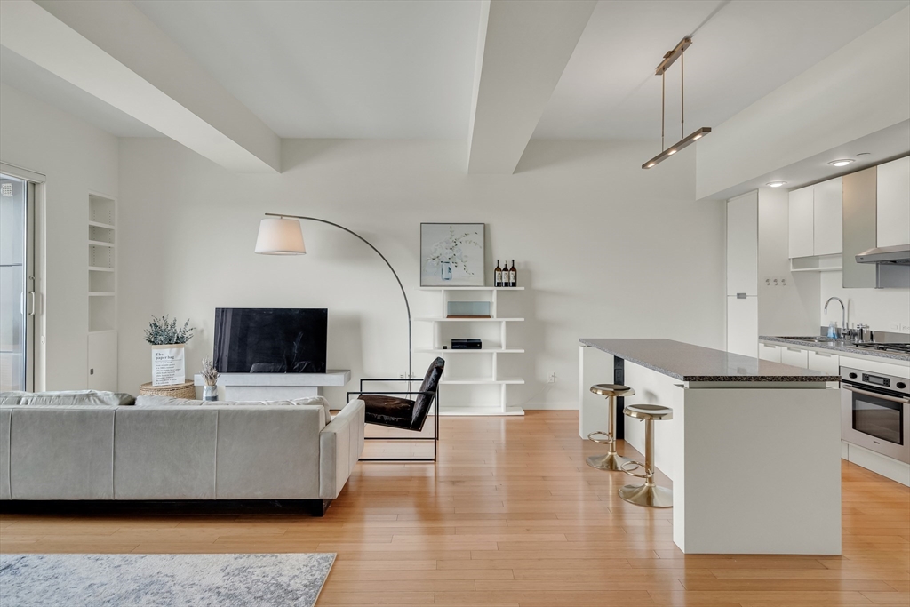 141 Dorchester Ave # 906