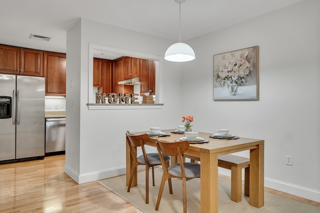 318 Rindge Ave # 103