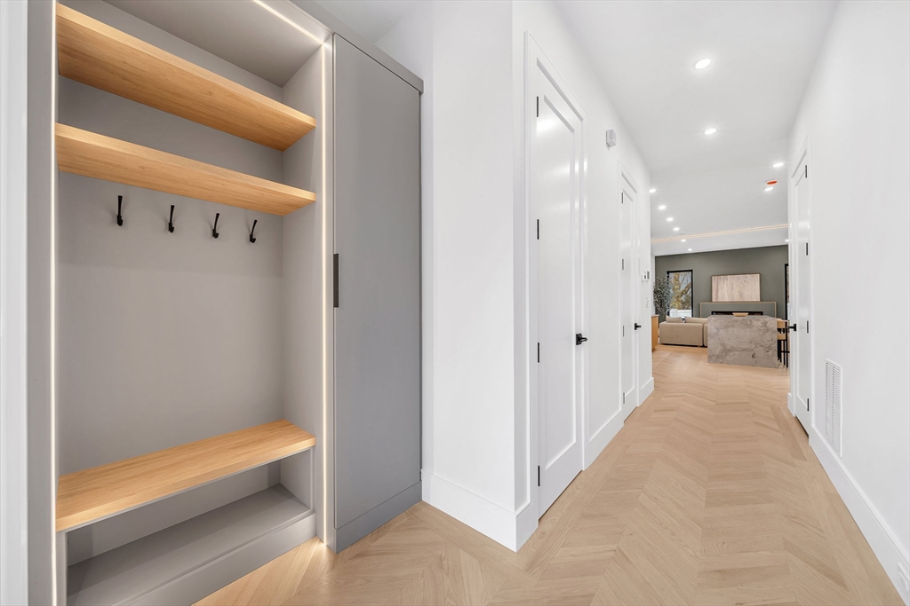 123-125 Waban St # 125