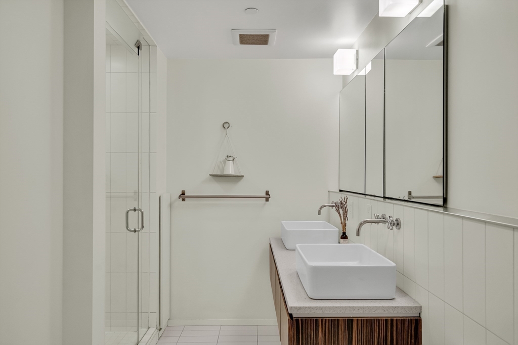 141 Dorchester Ave # 906