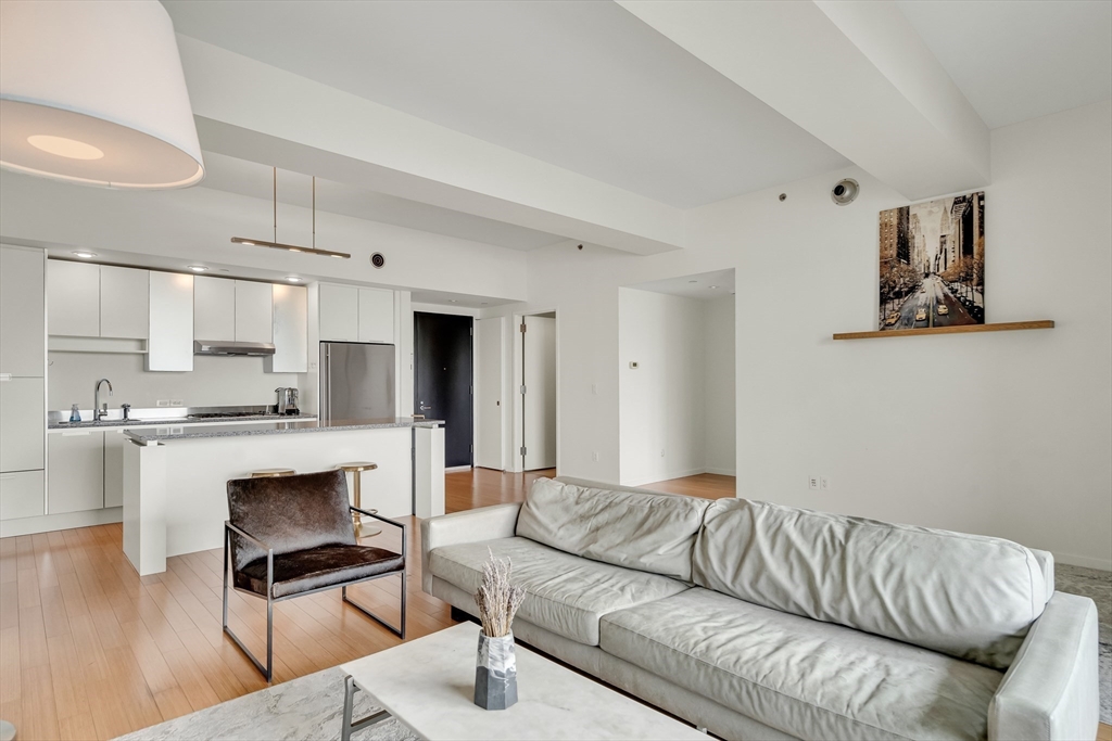 141 Dorchester Ave # 906