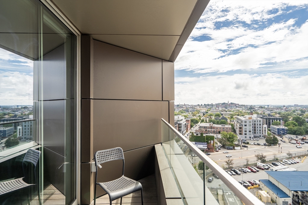 141 Dorchester Ave # 906