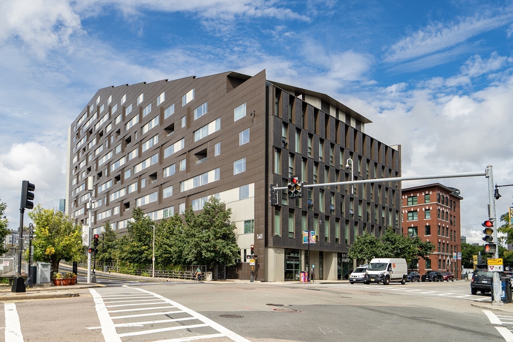 141 Dorchester Ave # 906