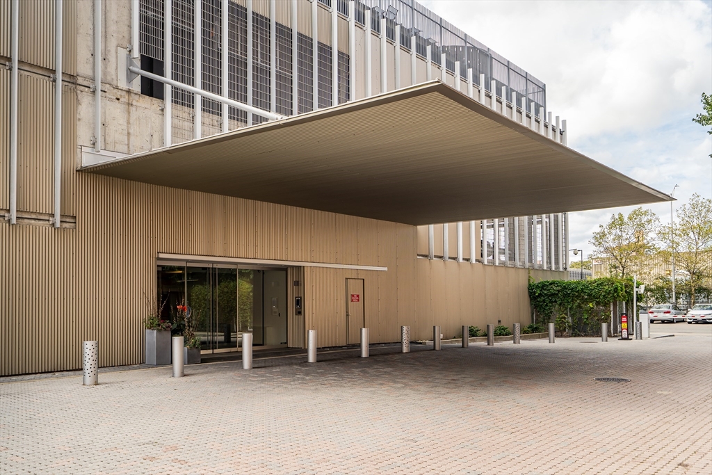 141 Dorchester Ave # 906