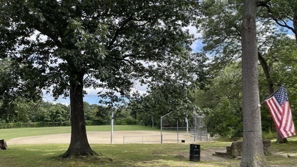 200 Falls Blvd # B305