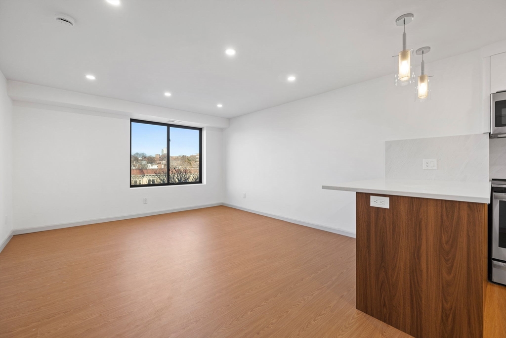 1243 Beacon Street # 5A