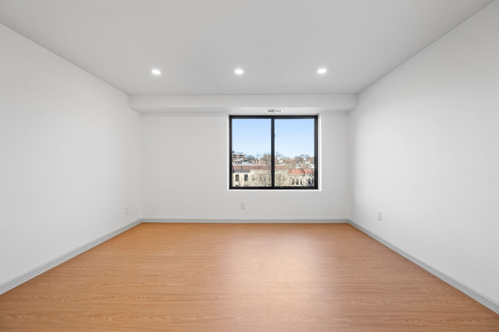 1243 Beacon Street # 5A