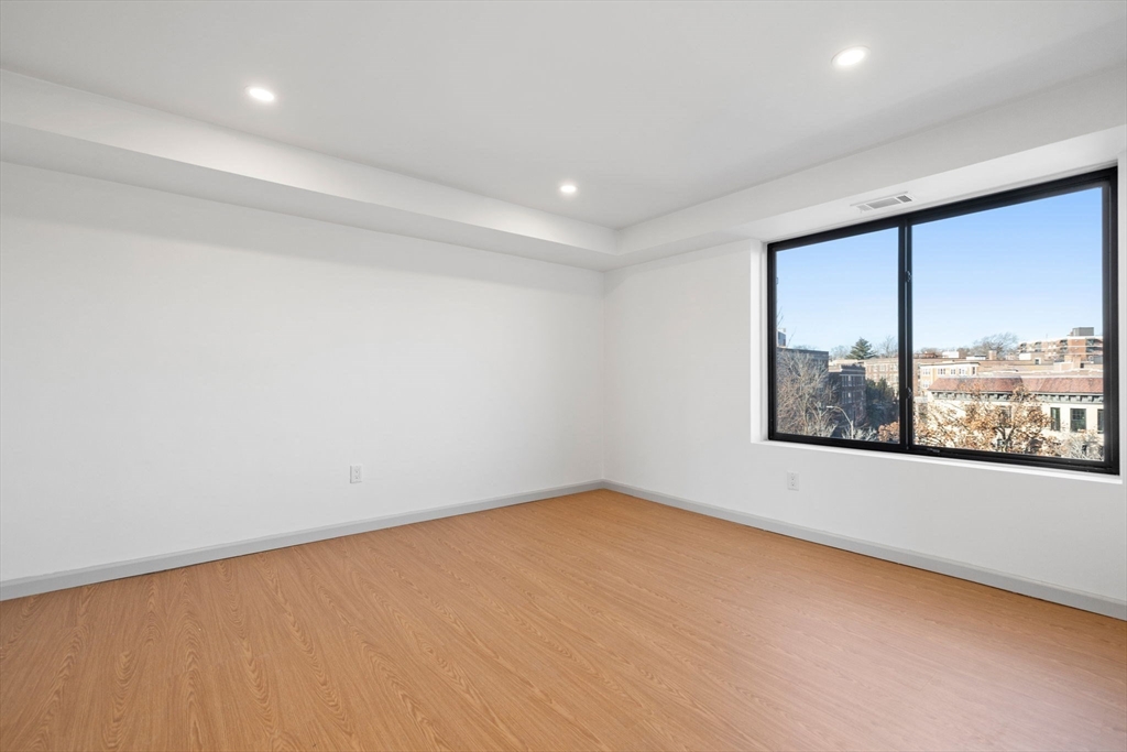 1243 Beacon Street # 5A