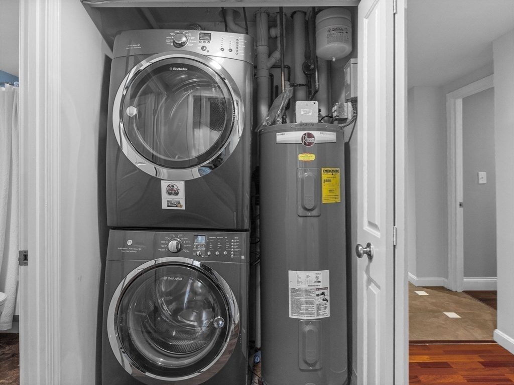 8-12 Museum Way # 222