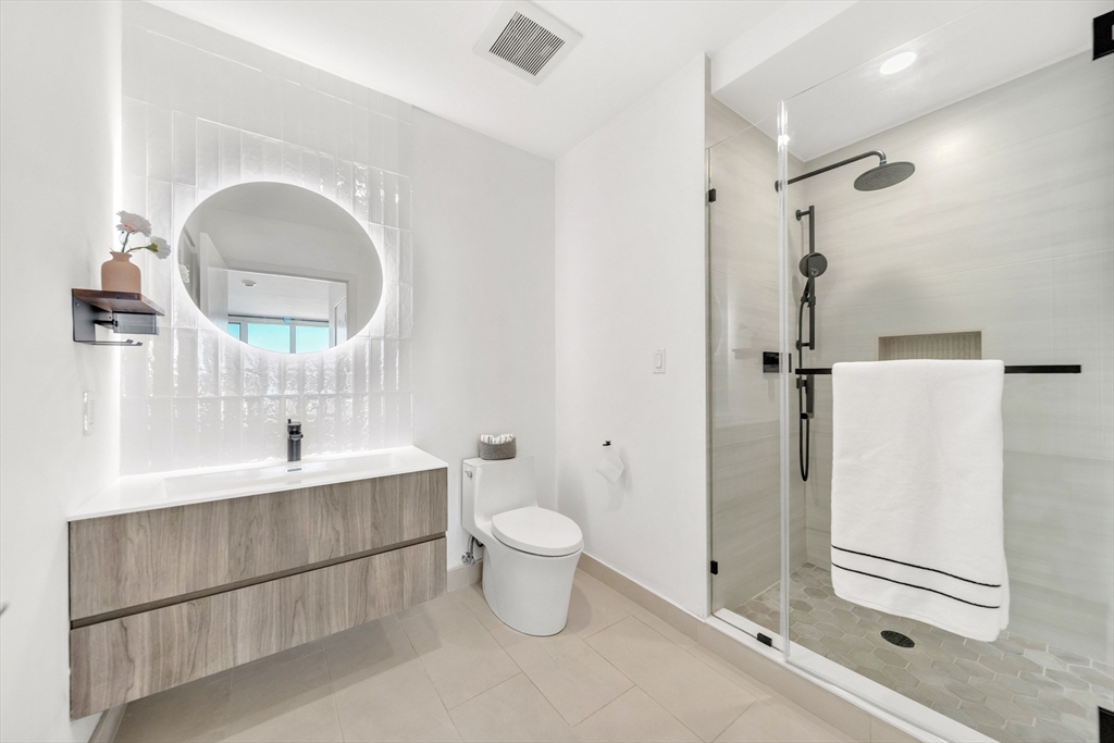 100 Station Lndg # 712