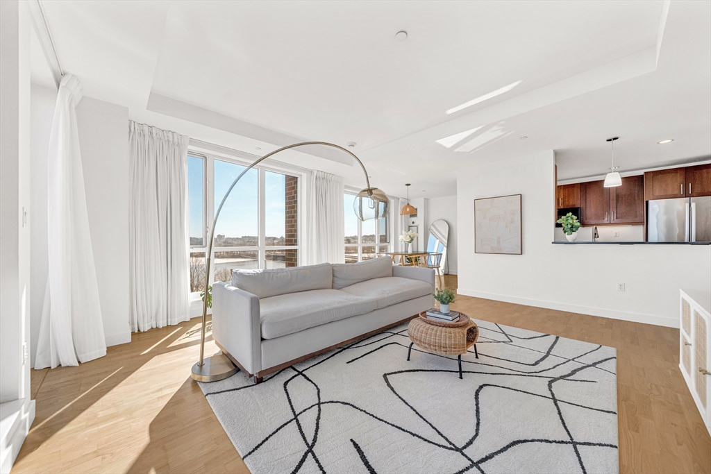 100 Station Lndg # 712