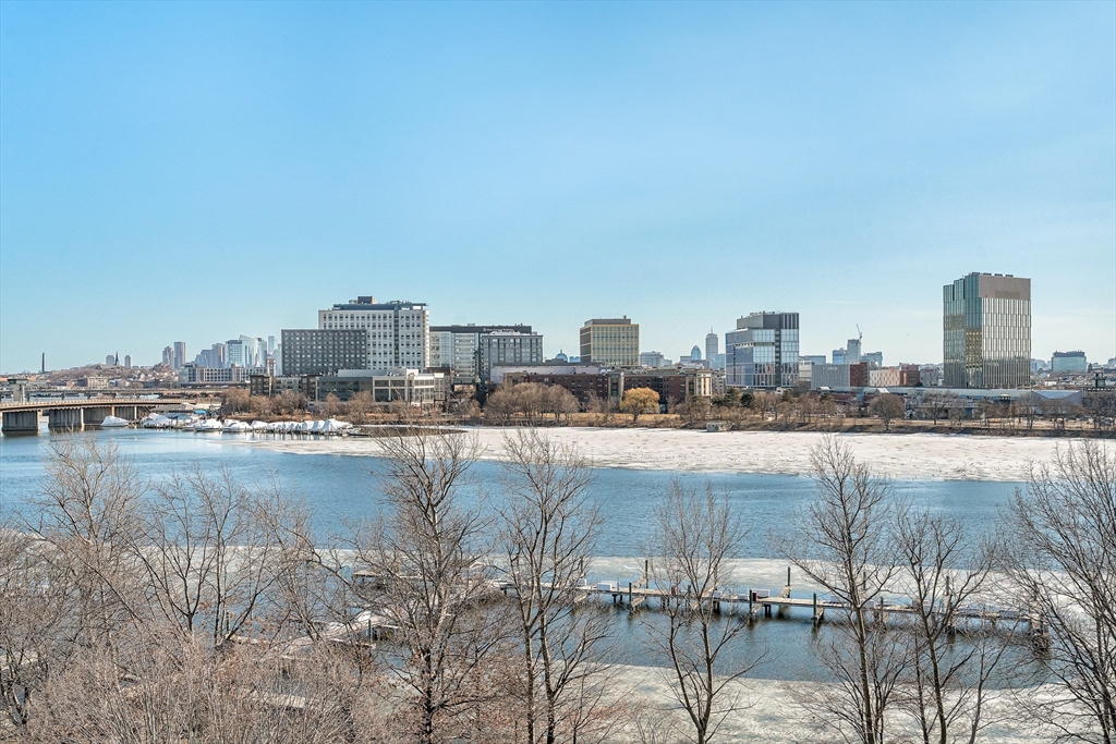 100 Station Lndg # 712