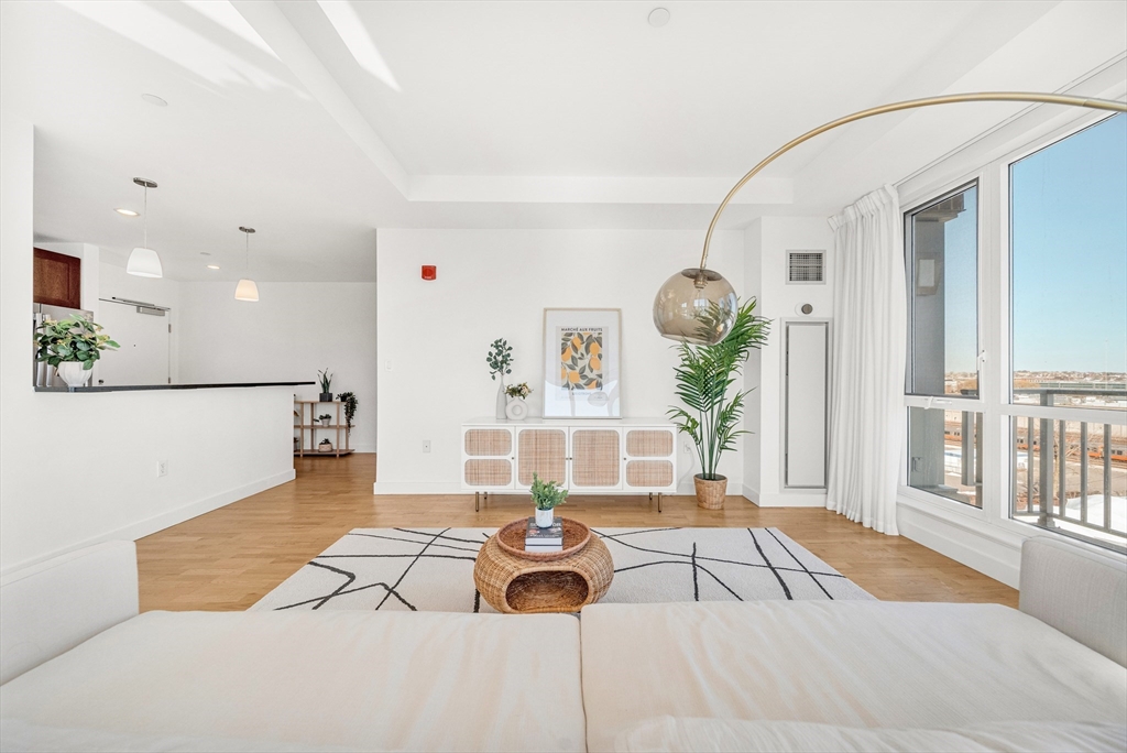 100 Station Lndg # 712