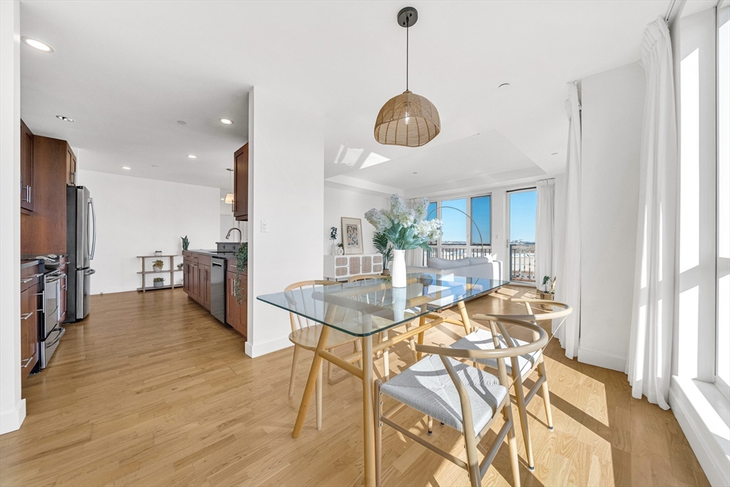 100 Station Lndg # 712