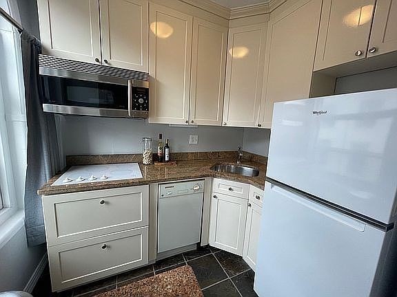 21 Beacon St # 6S