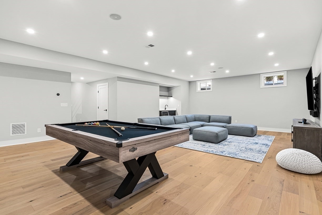 180 Allen Ave