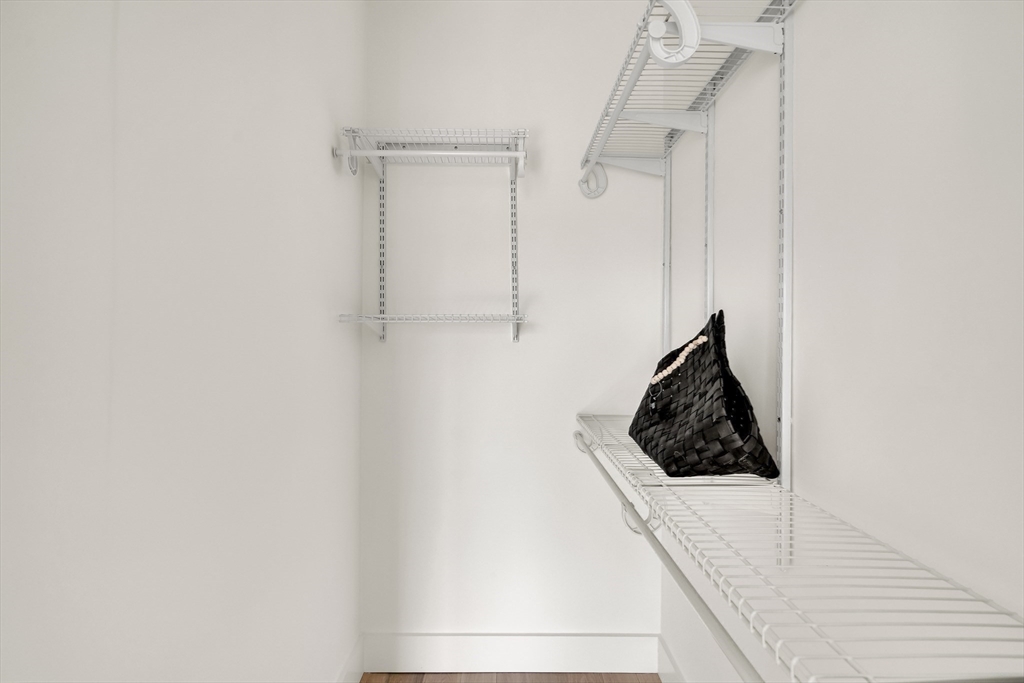 1963-1975 Massachusetts Avenue # 401