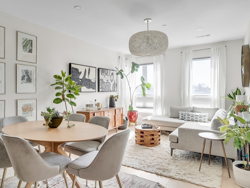 1963-1975 Massachusetts Avenue # 401