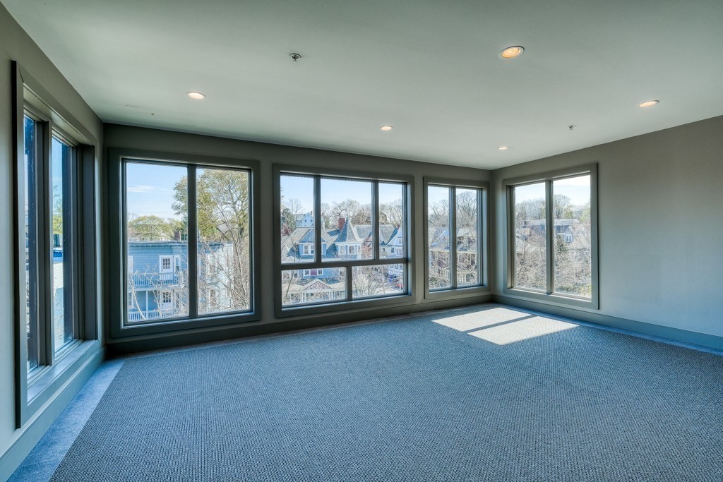 533 Cambridge Street # 304
