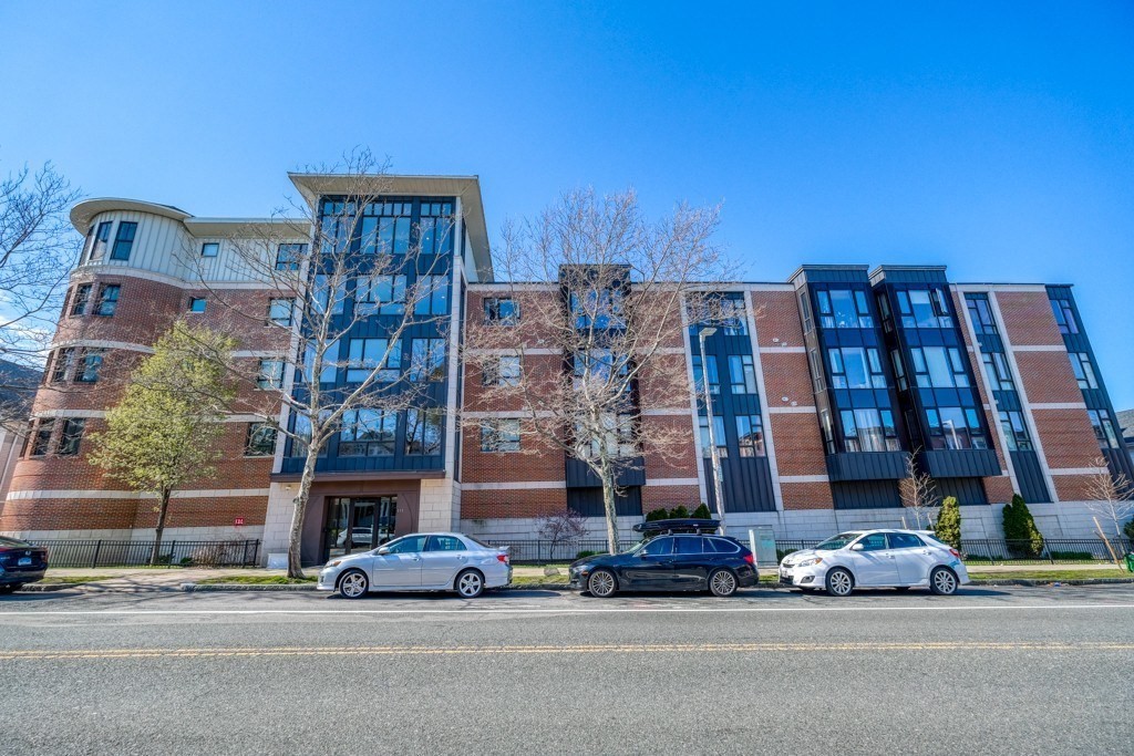 533 Cambridge Street # 304