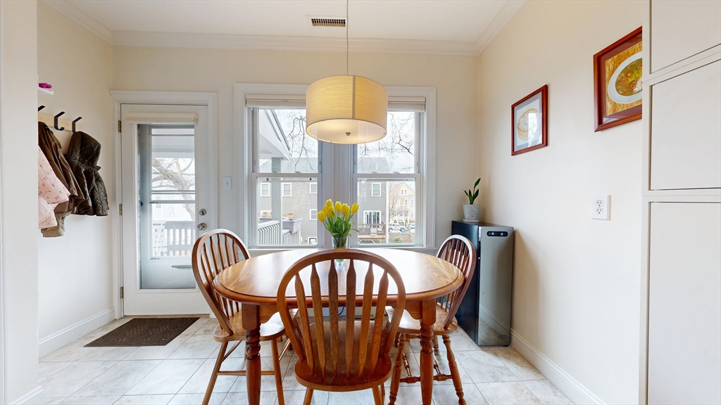 25 Wellington St # 1