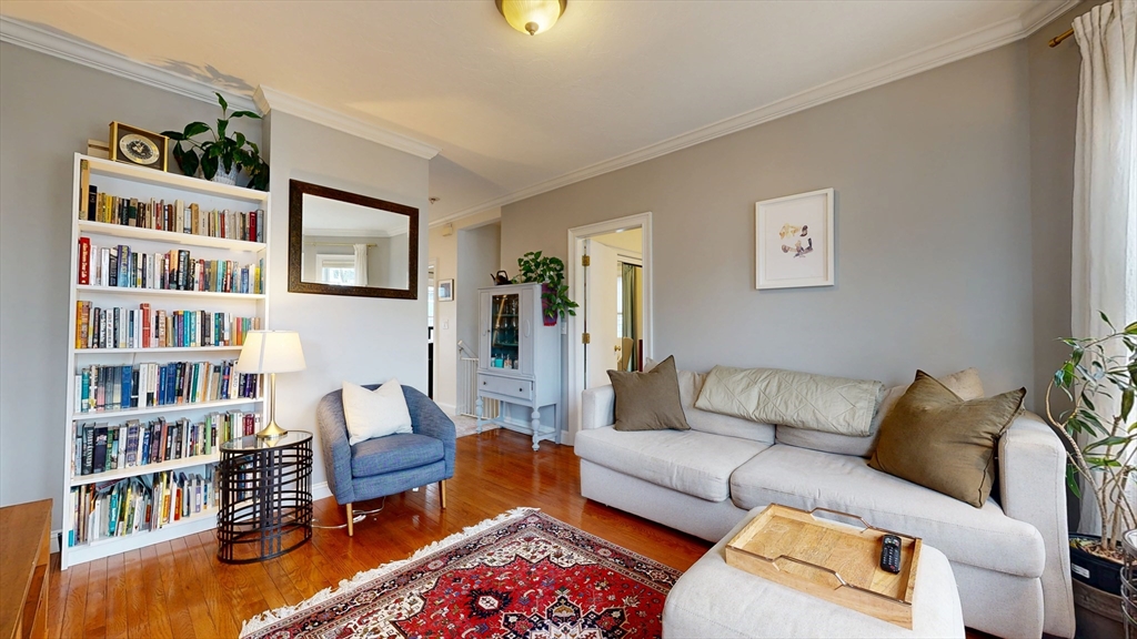 25 Wellington St # 1