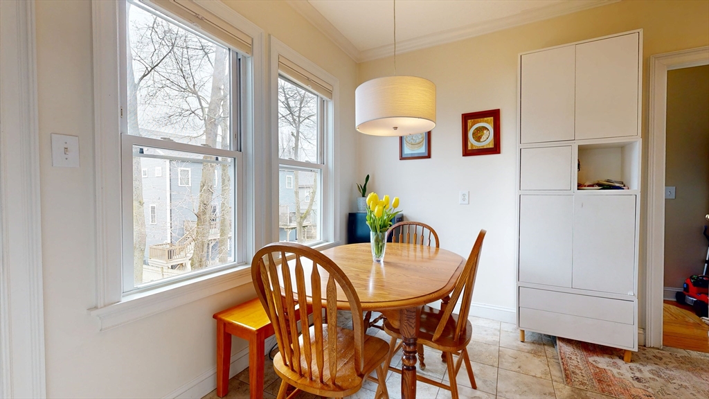 25 Wellington St # 1