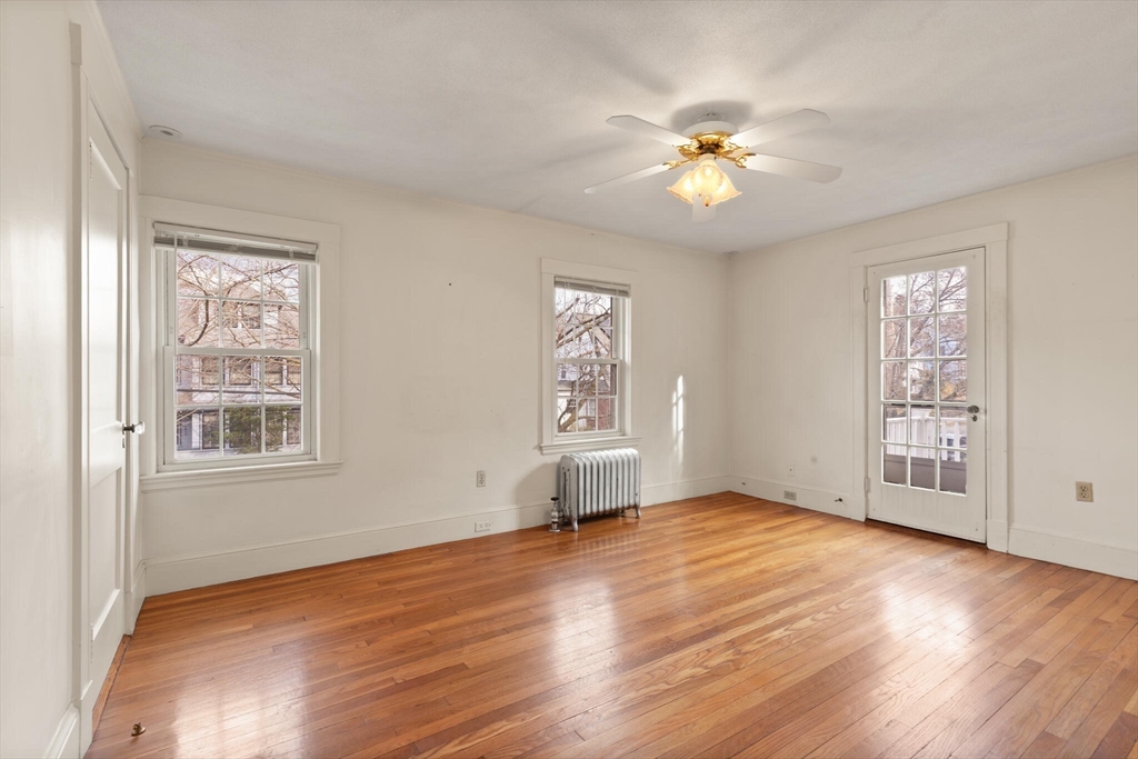 11 Poplar St