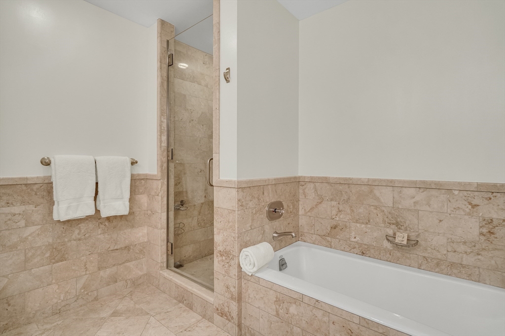 1 Avery Street # 27C