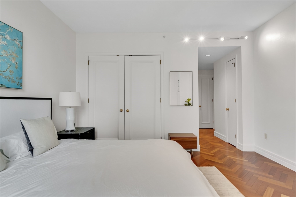 1 Avery Street # 27C