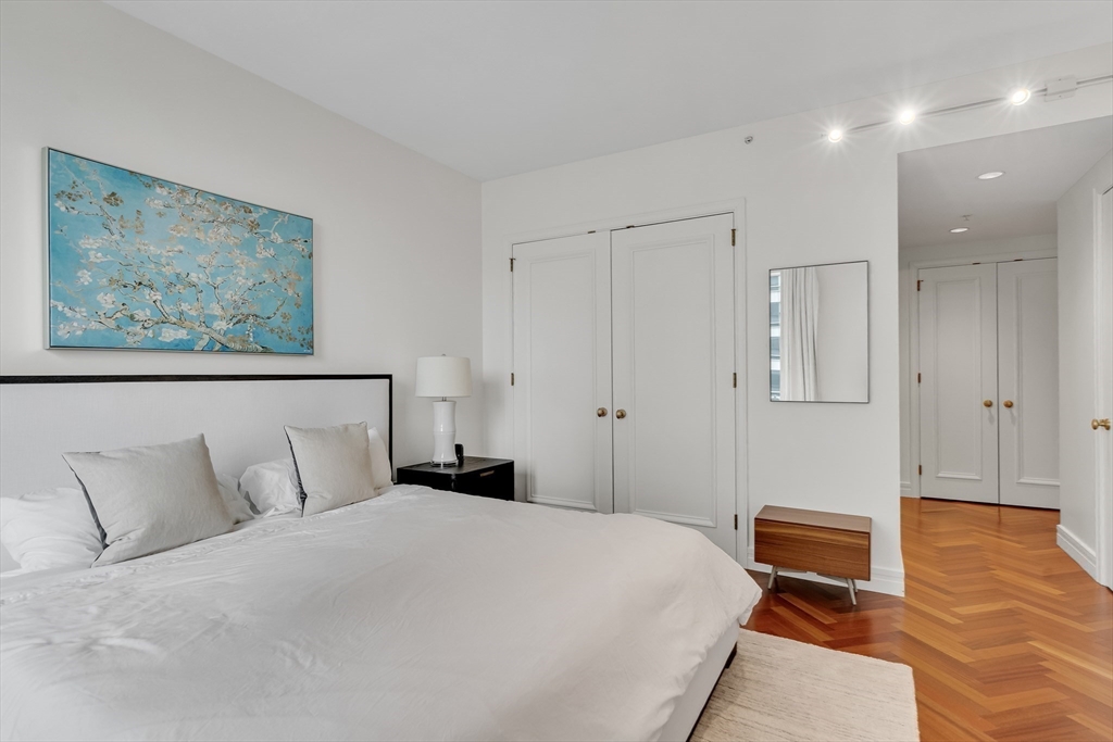 1 Avery Street # 27C