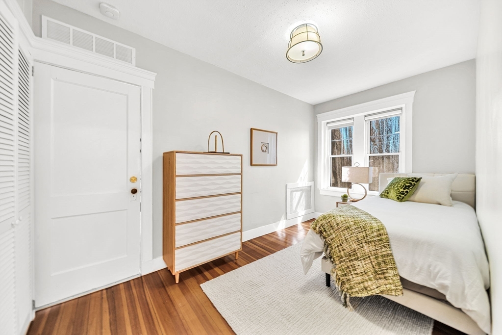 50 Lancaster Ter # 4