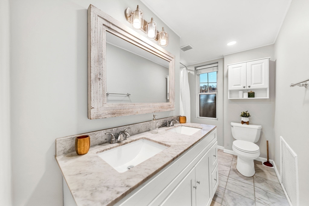 50 Lancaster Ter # 4