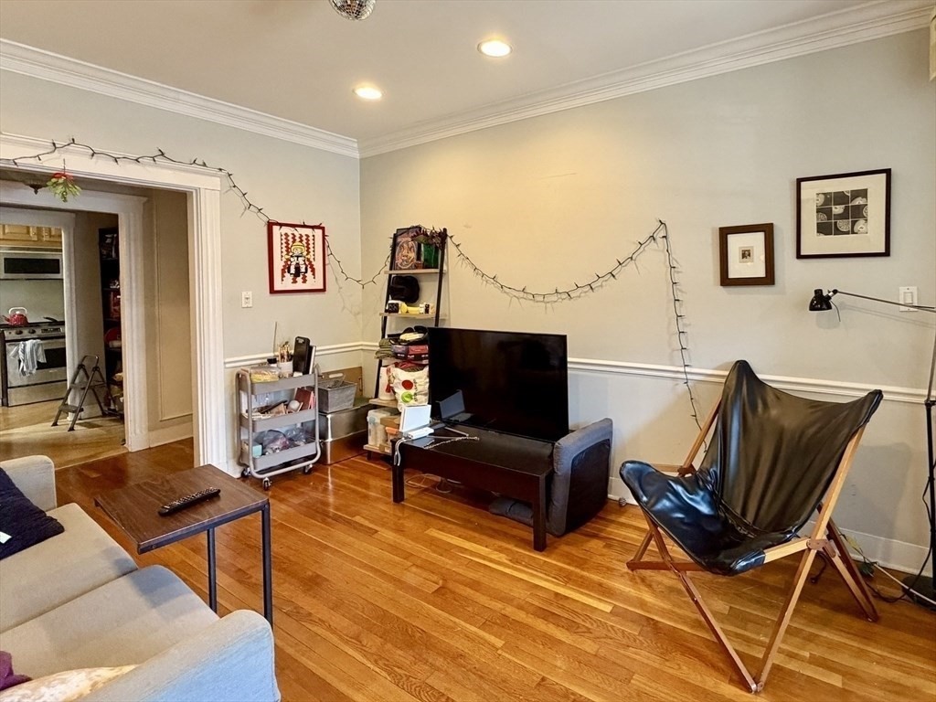335 S Huntington Ave # 1