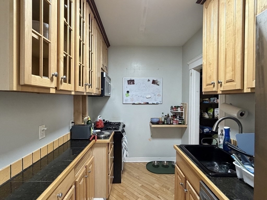335 S Huntington Ave # 1