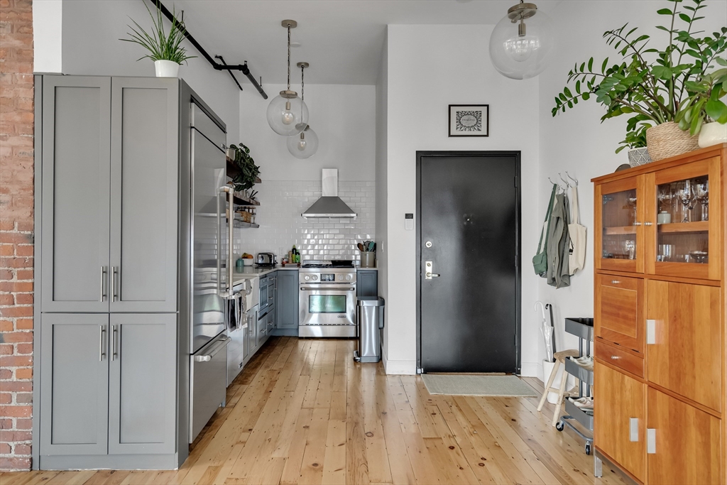 172-178 Green Street # 12