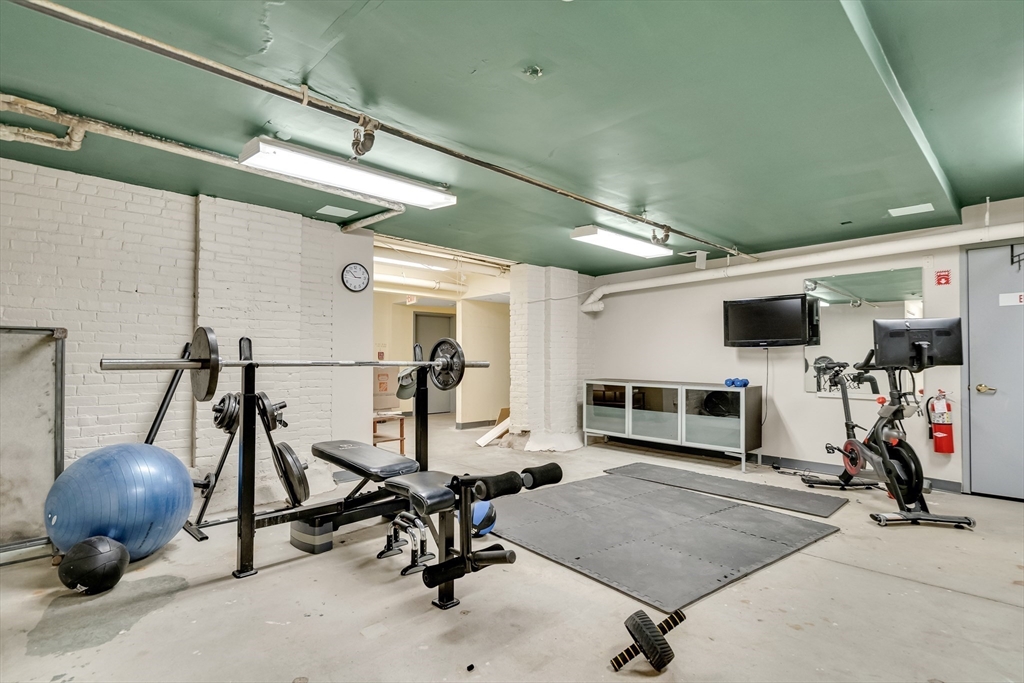 172-178 Green Street # 12