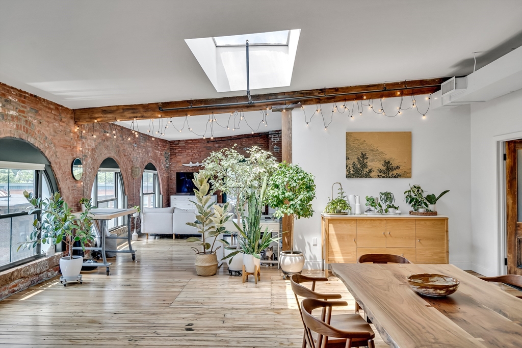 172-178 Green Street # 12