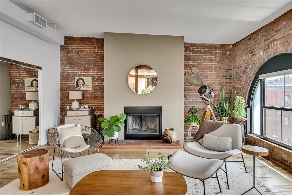 172-178 Green Street # 12