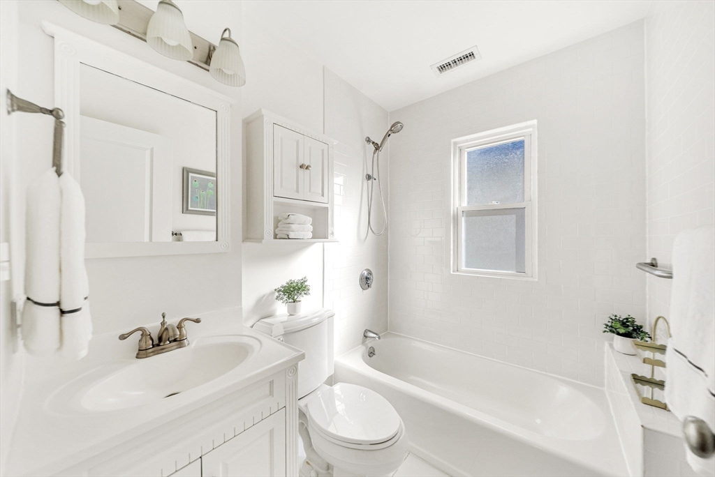 38 Lafayette St # 38