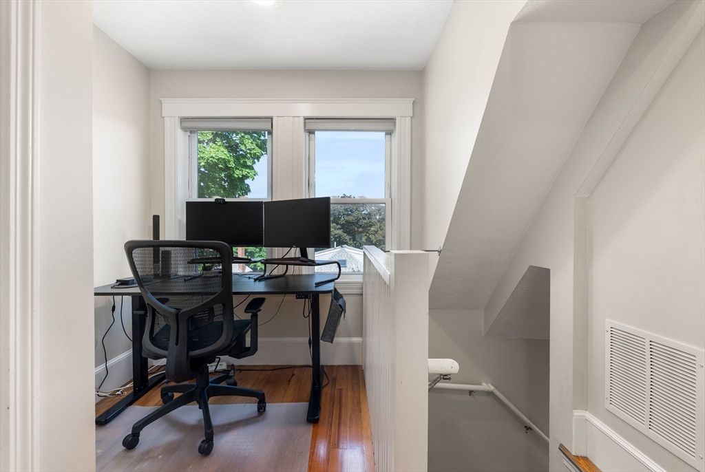 7 Harriet Ave # 7