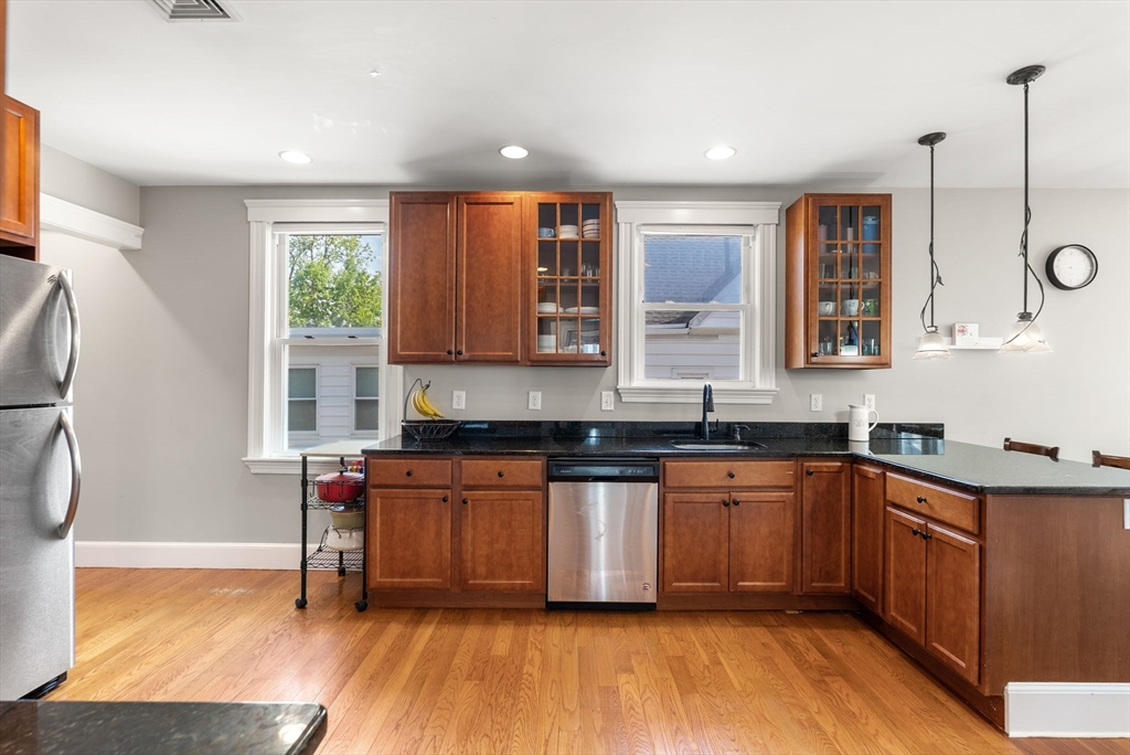 7 Harriet Ave # 7