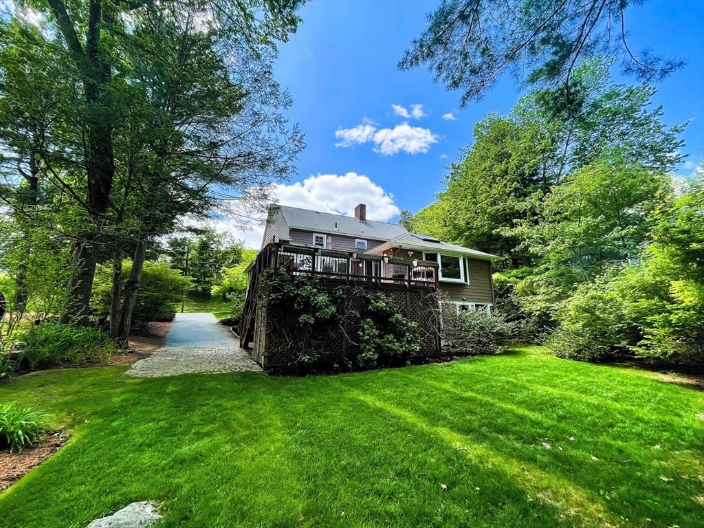 37 Emerson Rd