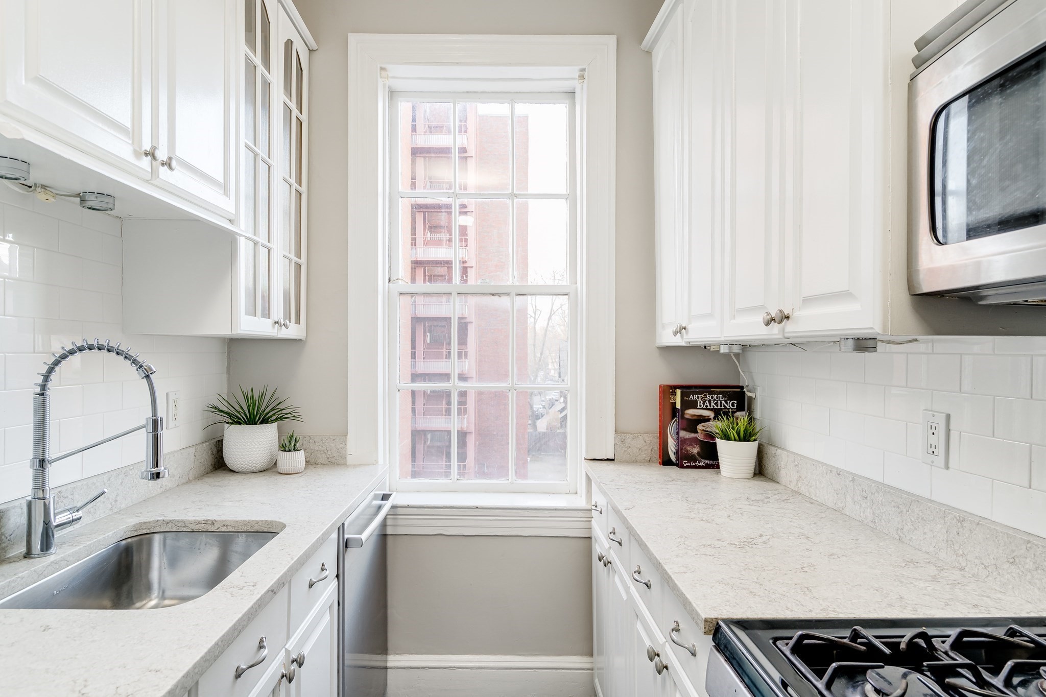 16 Chauncy Street # 35