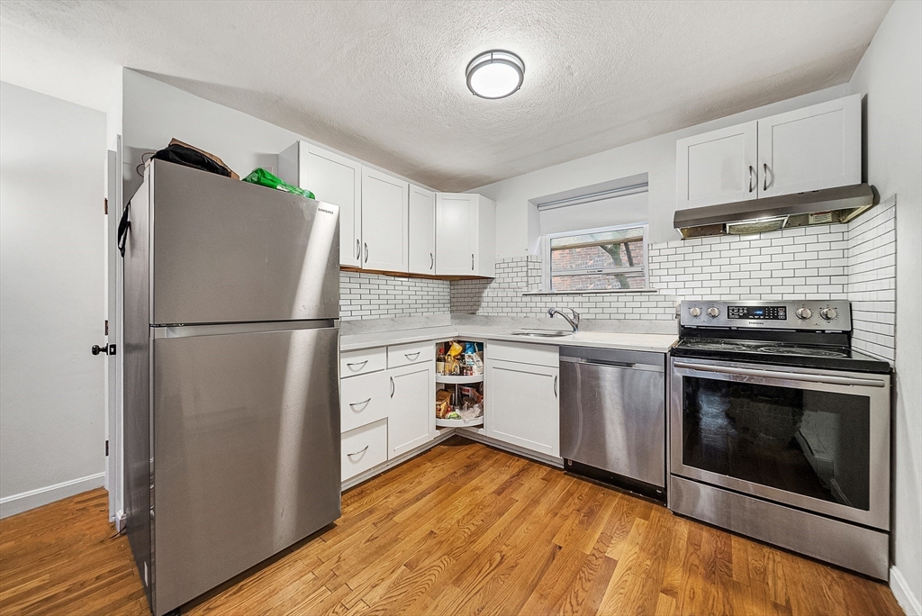 104 Trowbridge St # 4